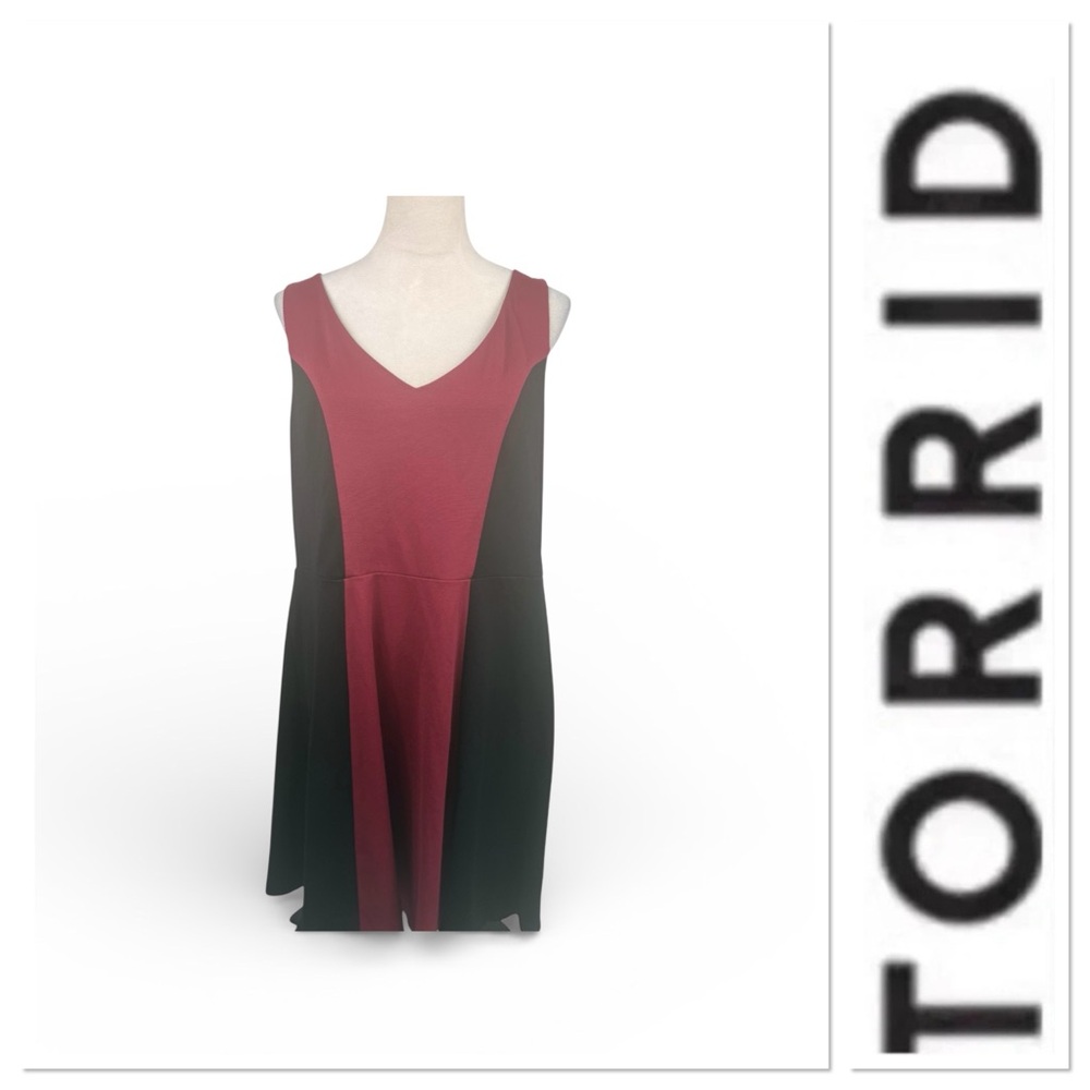 Torrid red and black colorblock dress sleeveless open back size 1-1X/14-16